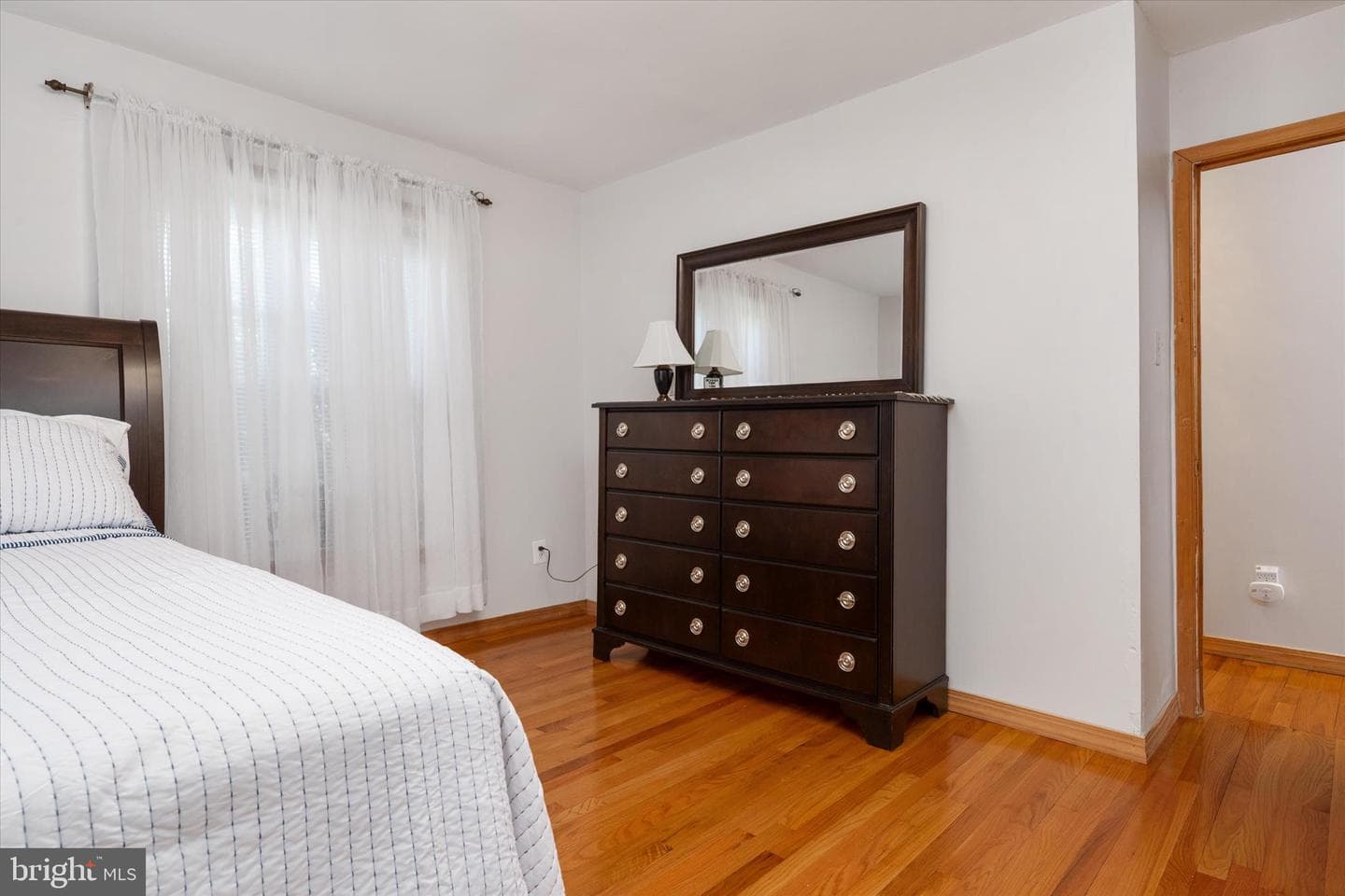 9460 Guilford Road photo 24