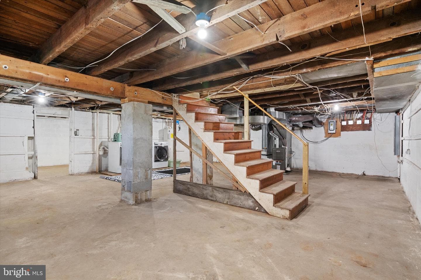9460 Guilford Road photo 40