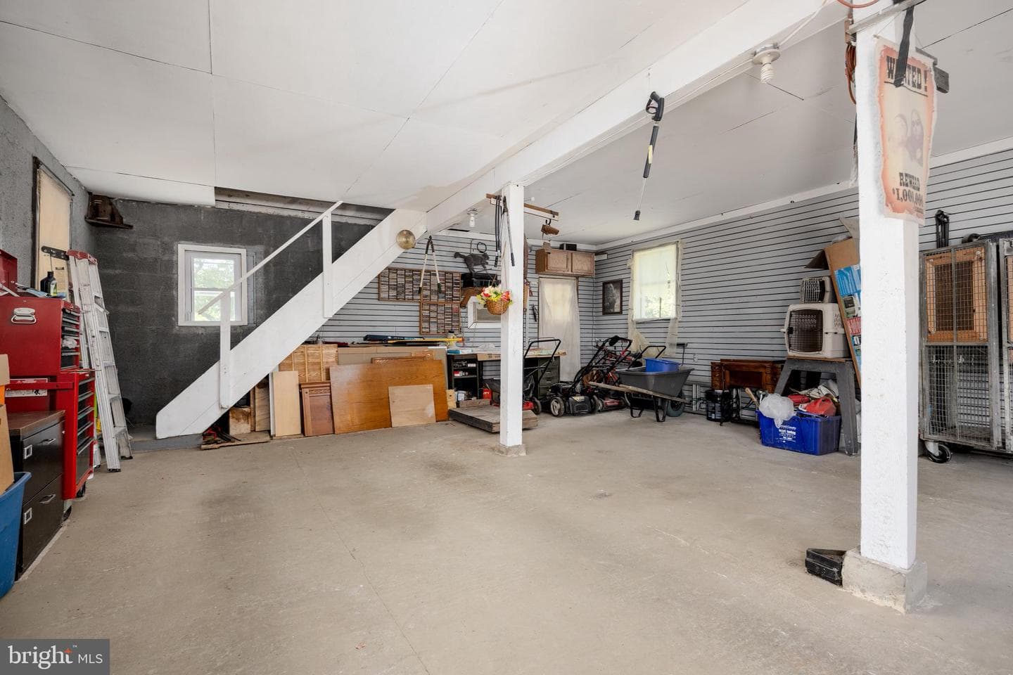 8615 Ridge Road photo 25