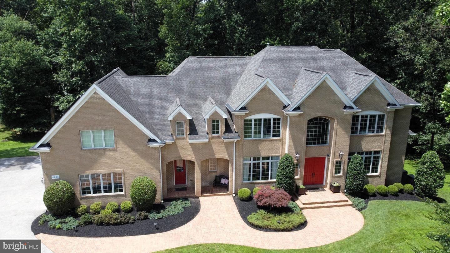 6820 Green Hollow Way, Highland