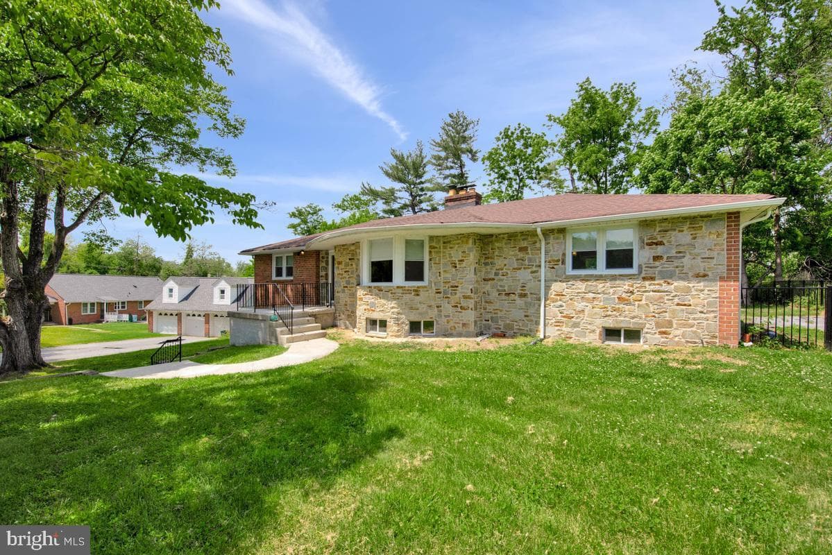 8530 Linwood Drive, Ellicott City