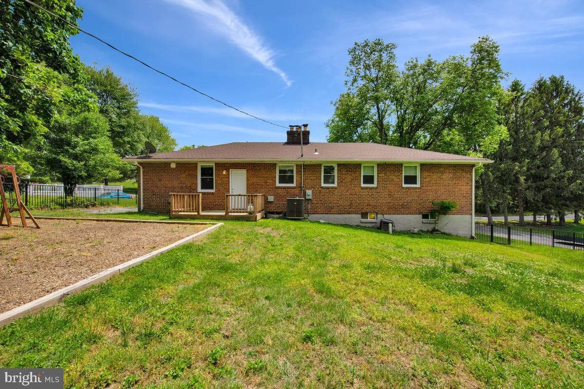 8530 Linwood Drive photo 42