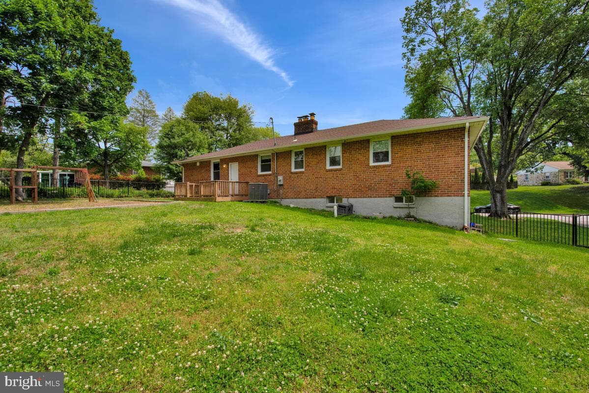 8530 Linwood Drive photo 44