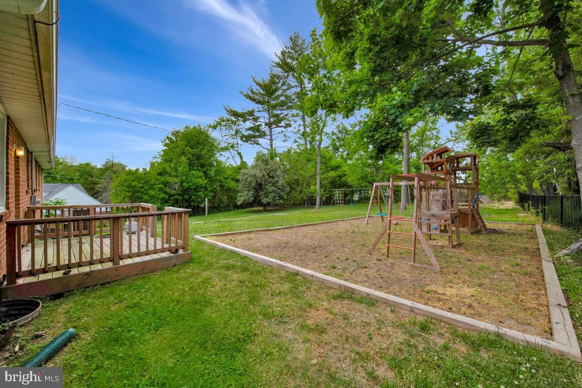 8530 Linwood Drive photo 48