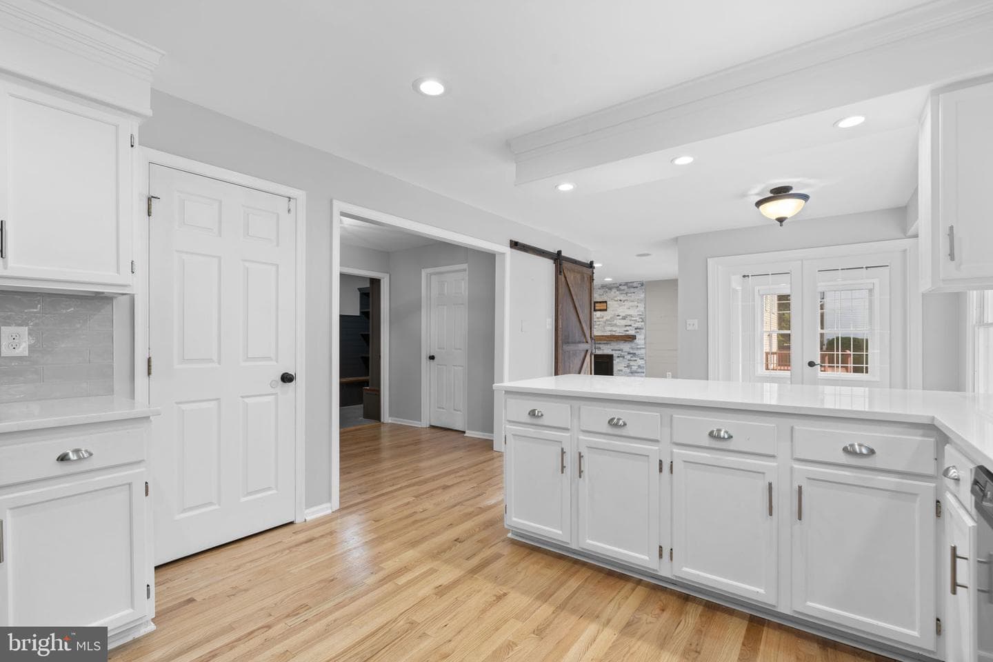 3131 Kings Court photo 13