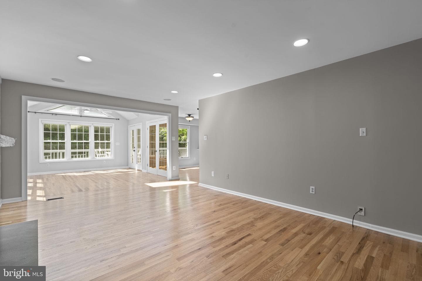 3131 Kings Court photo 18