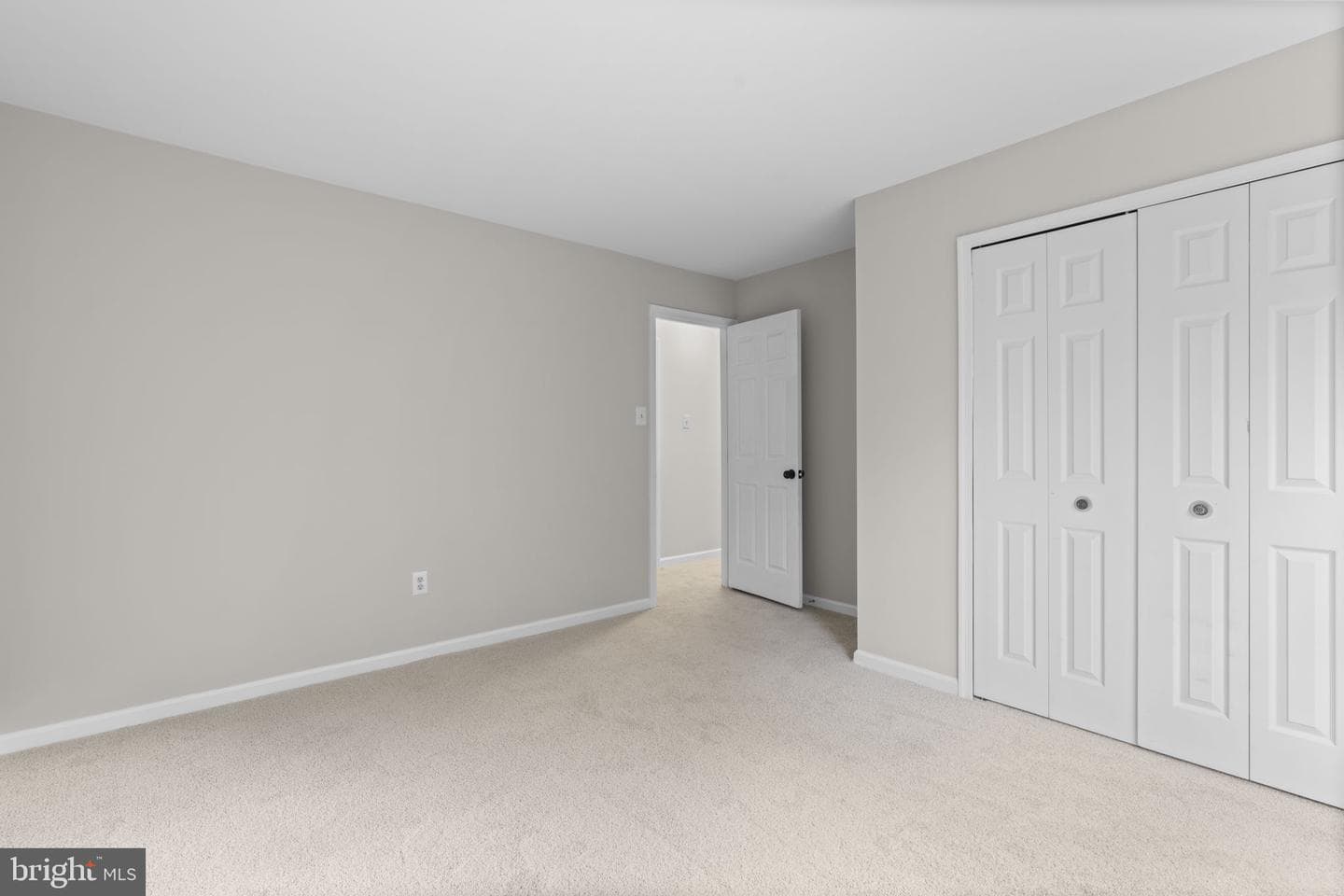 3131 Kings Court photo 29