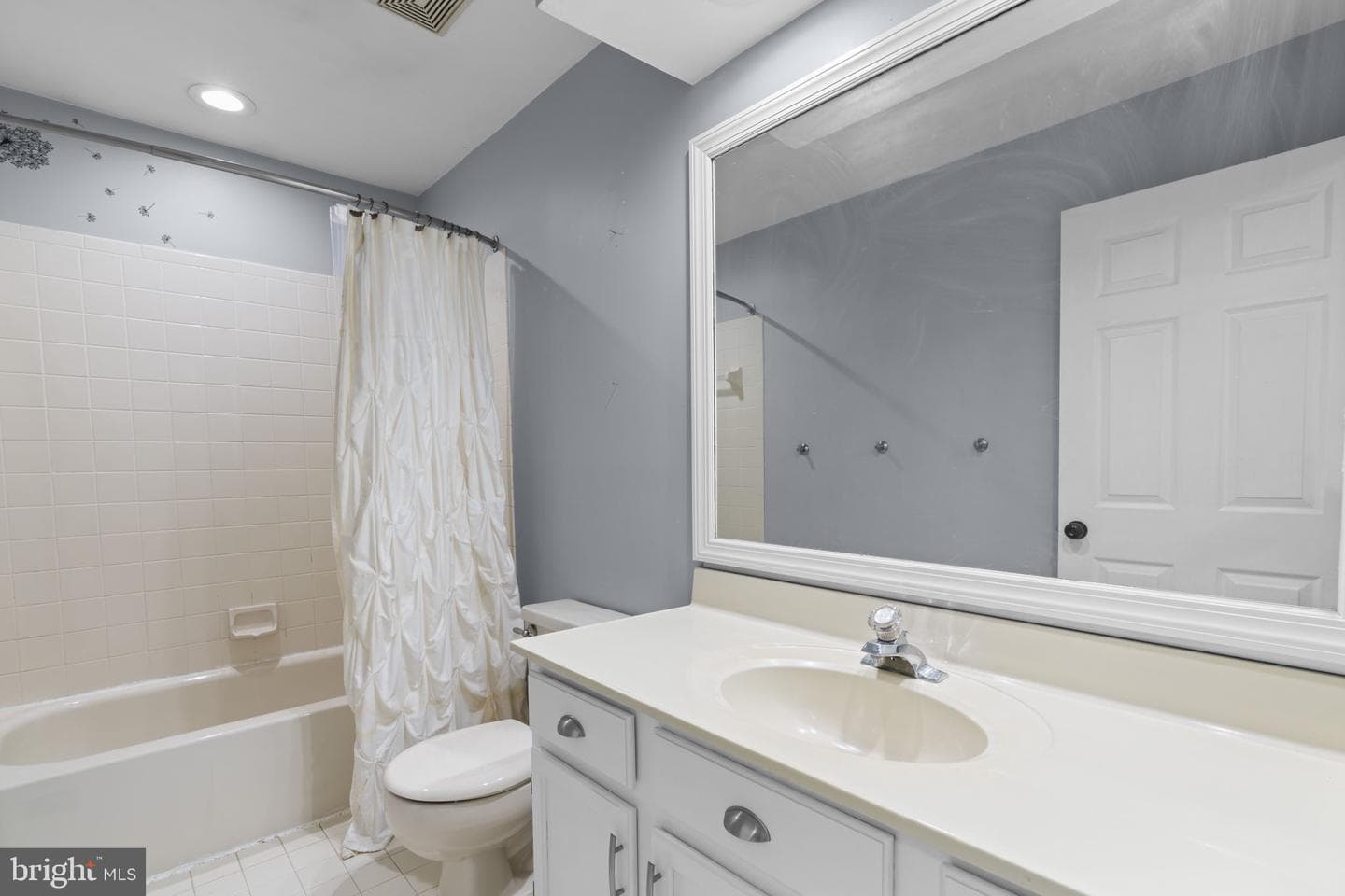 3131 Kings Court photo 34