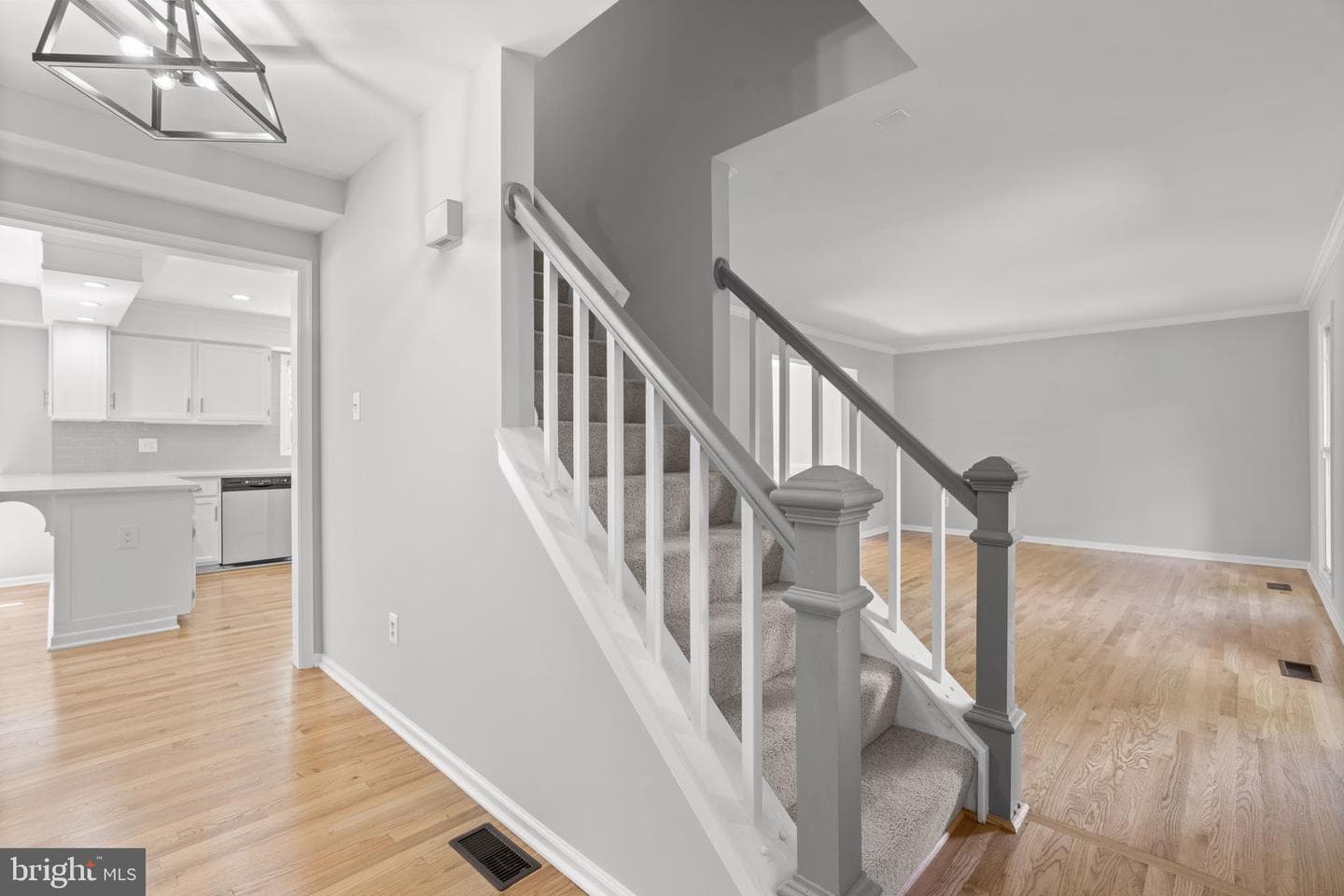 3131 Kings Court photo 8