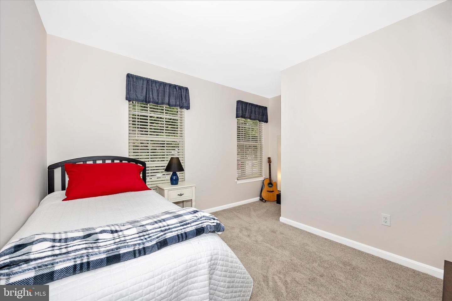 6400 Glittering Light Ln photo 33