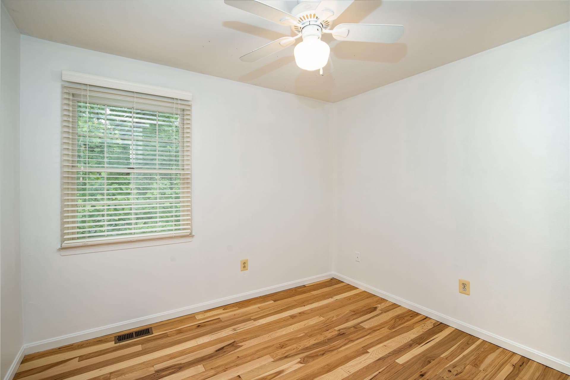 9640 Sandlight Court photo 29