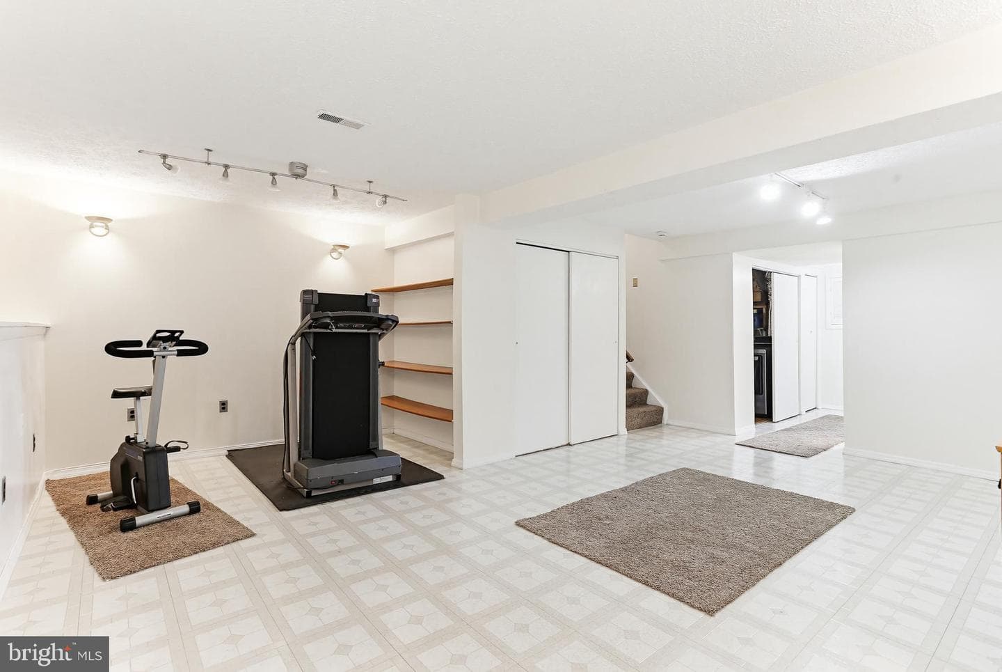 8009 Brightwood Court photo 24