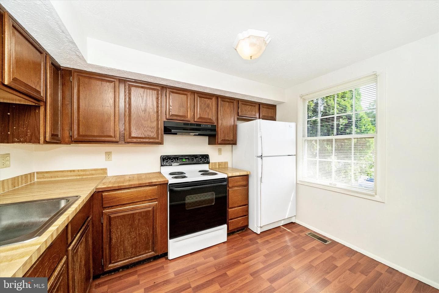8237 Styers Court photo 3