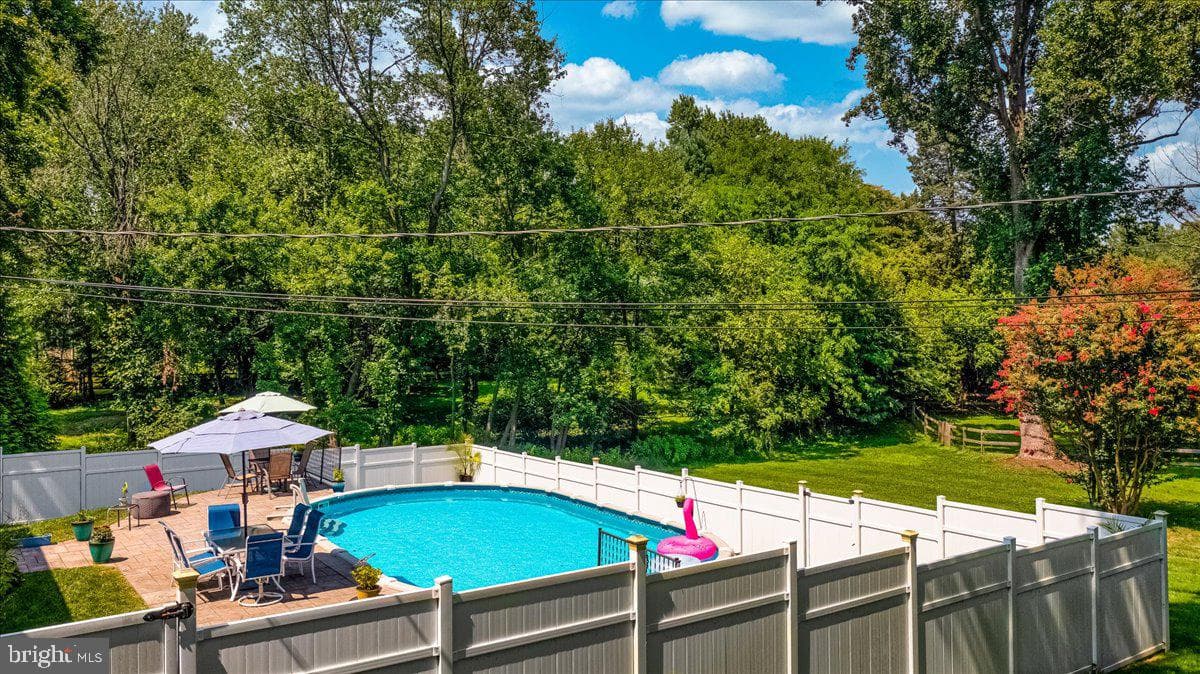 6433 Amherst Avenue photo 42