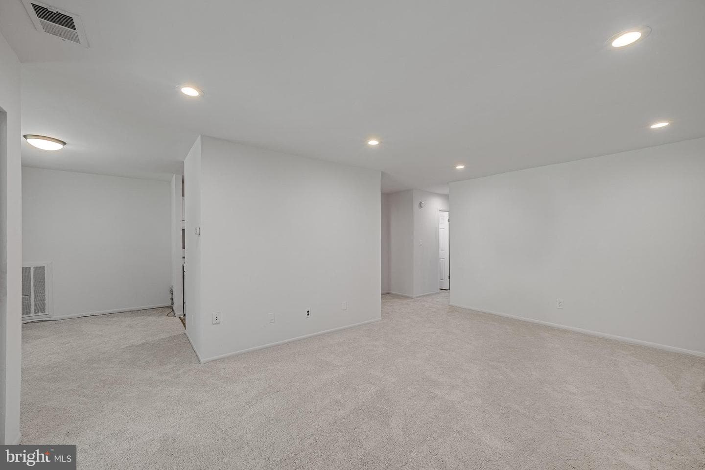 6037 Majors Lane #5d-17 photo 8