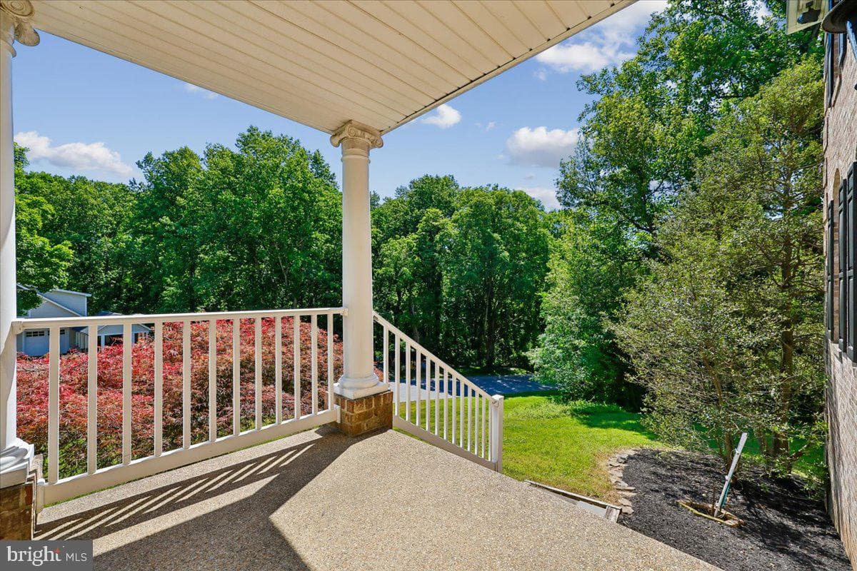 8516 Blounts Lane photo 4