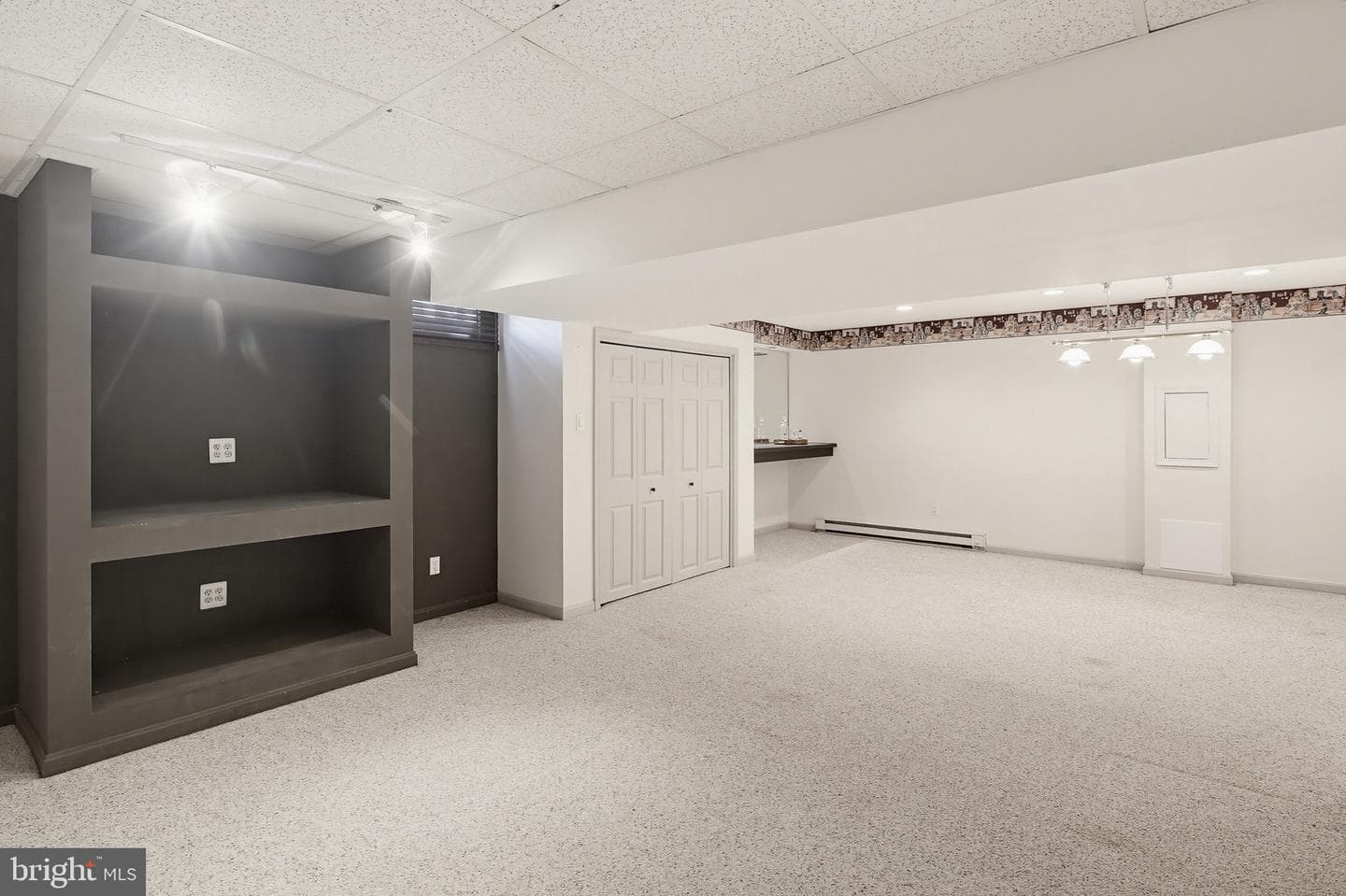 3317 Royal Oak Court photo 35