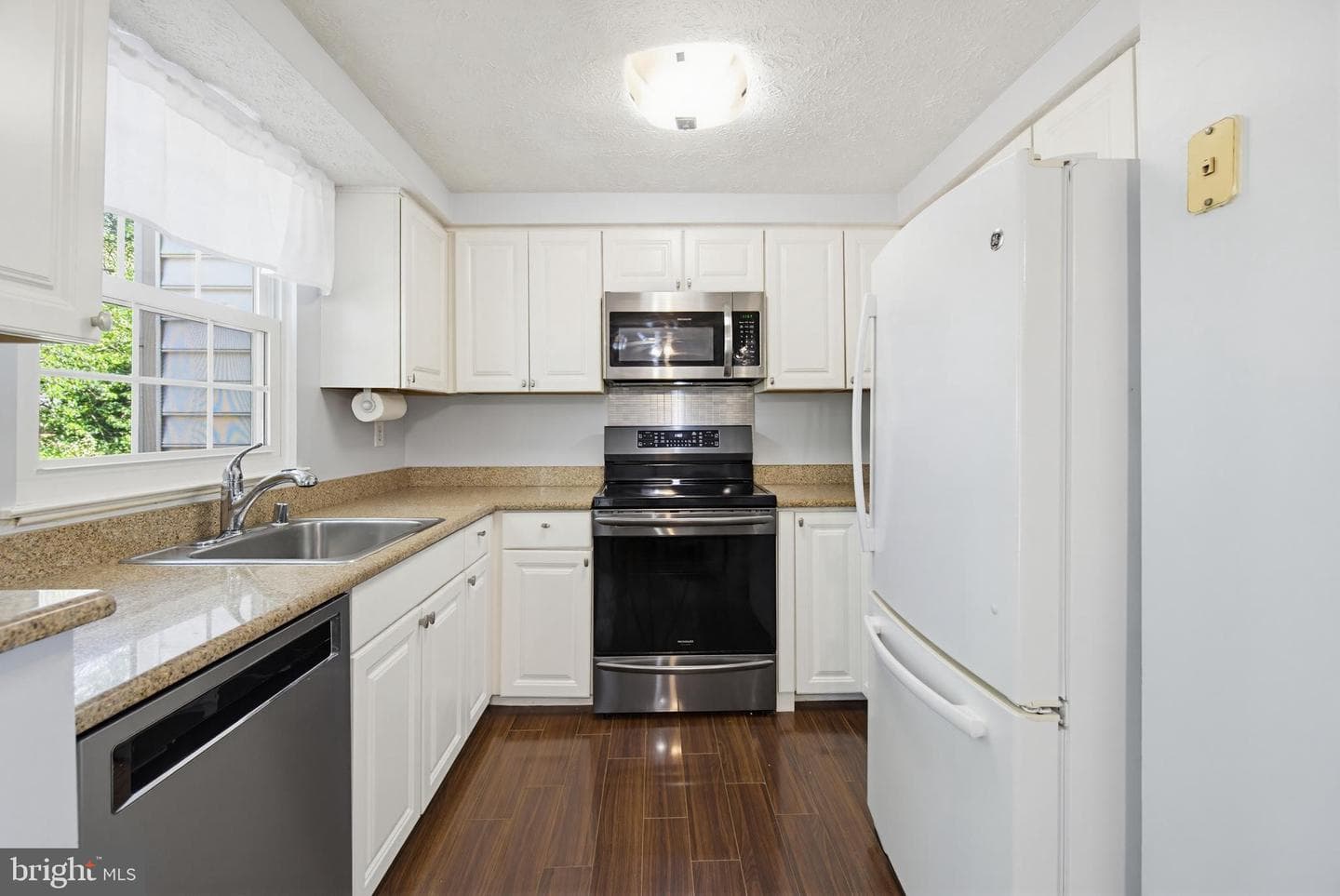 9623 Quarry Bridge Court photo 11