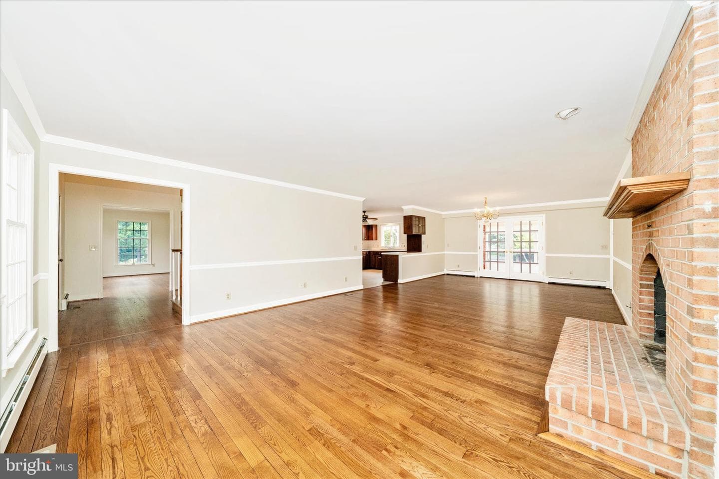 727 Weller Drive photo 20