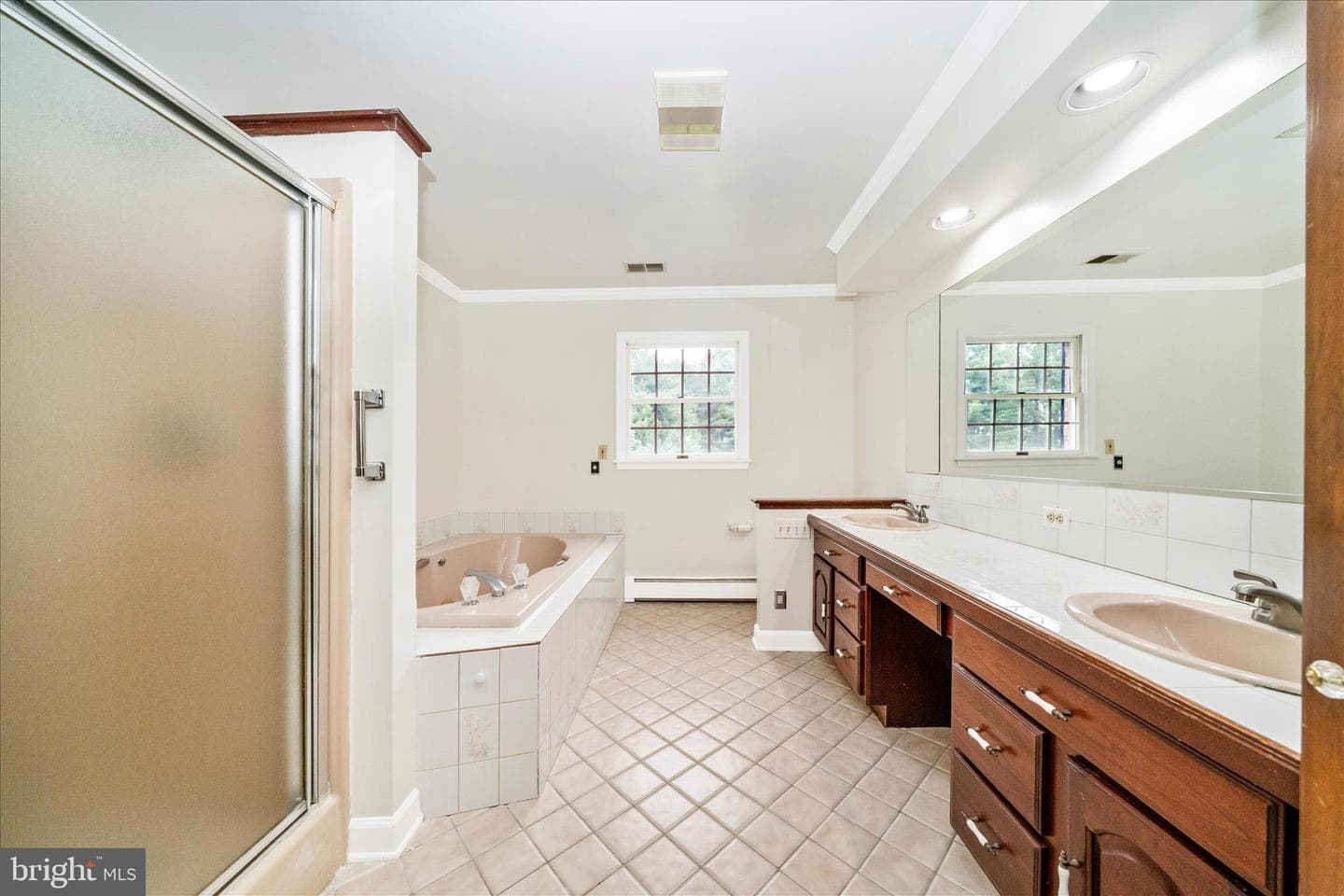 727 Weller Drive photo 30
