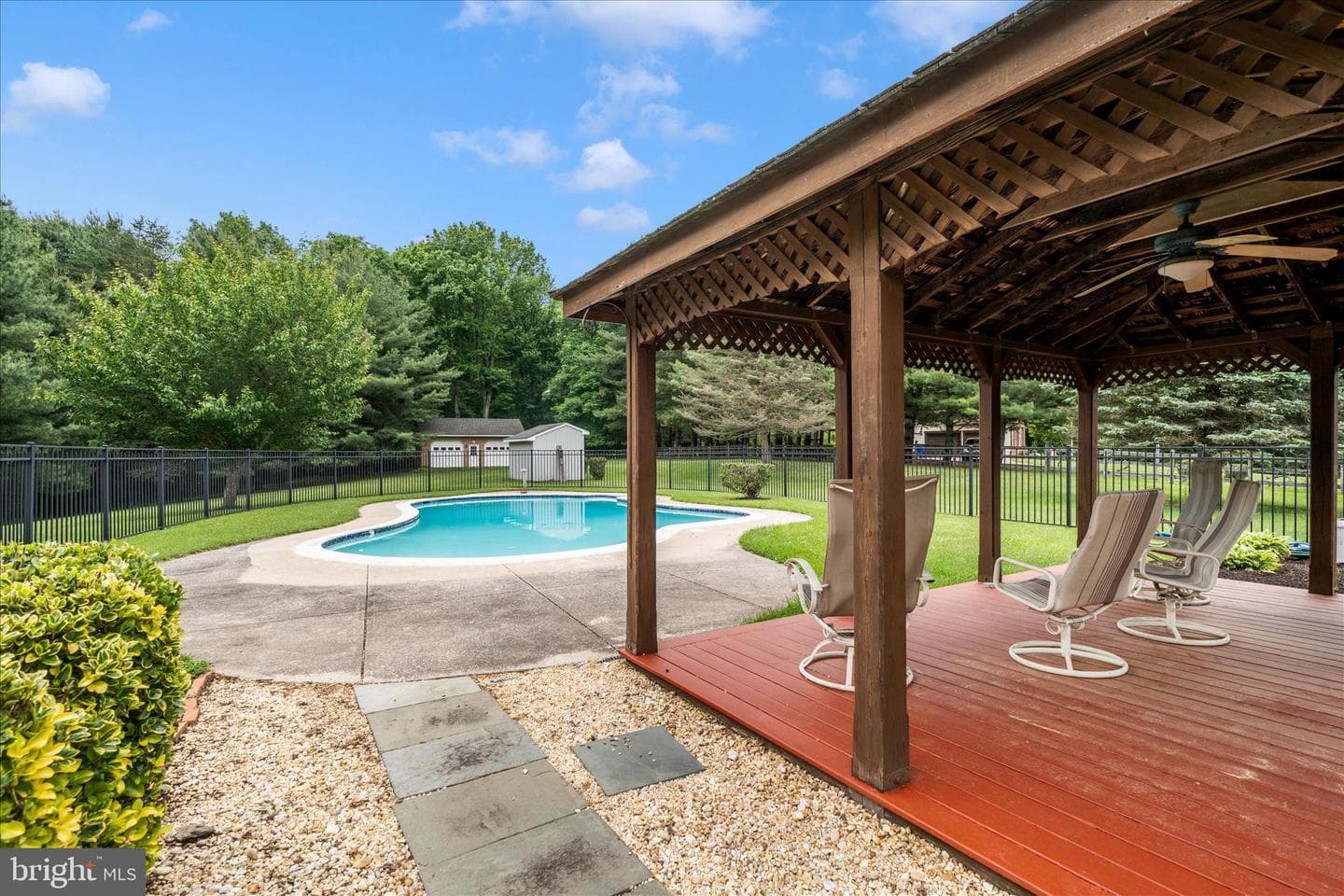 727 Weller Drive photo 49