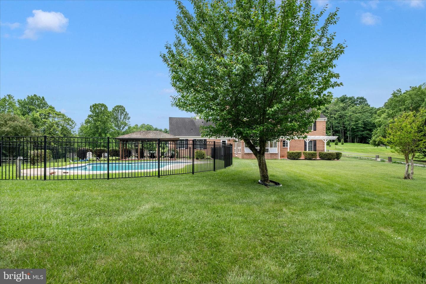 727 Weller Drive photo 53