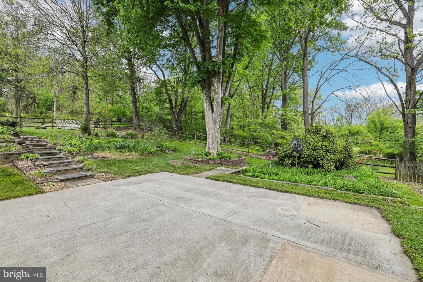 5057 Ten Mills Road photo 55