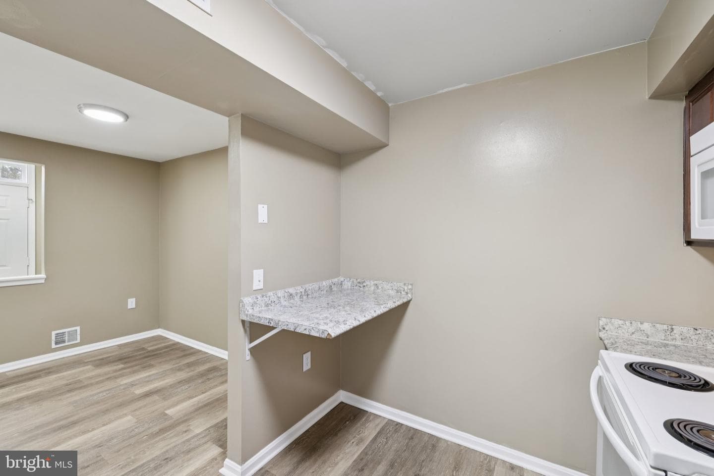 9075 N Laurel Road #E photo 10