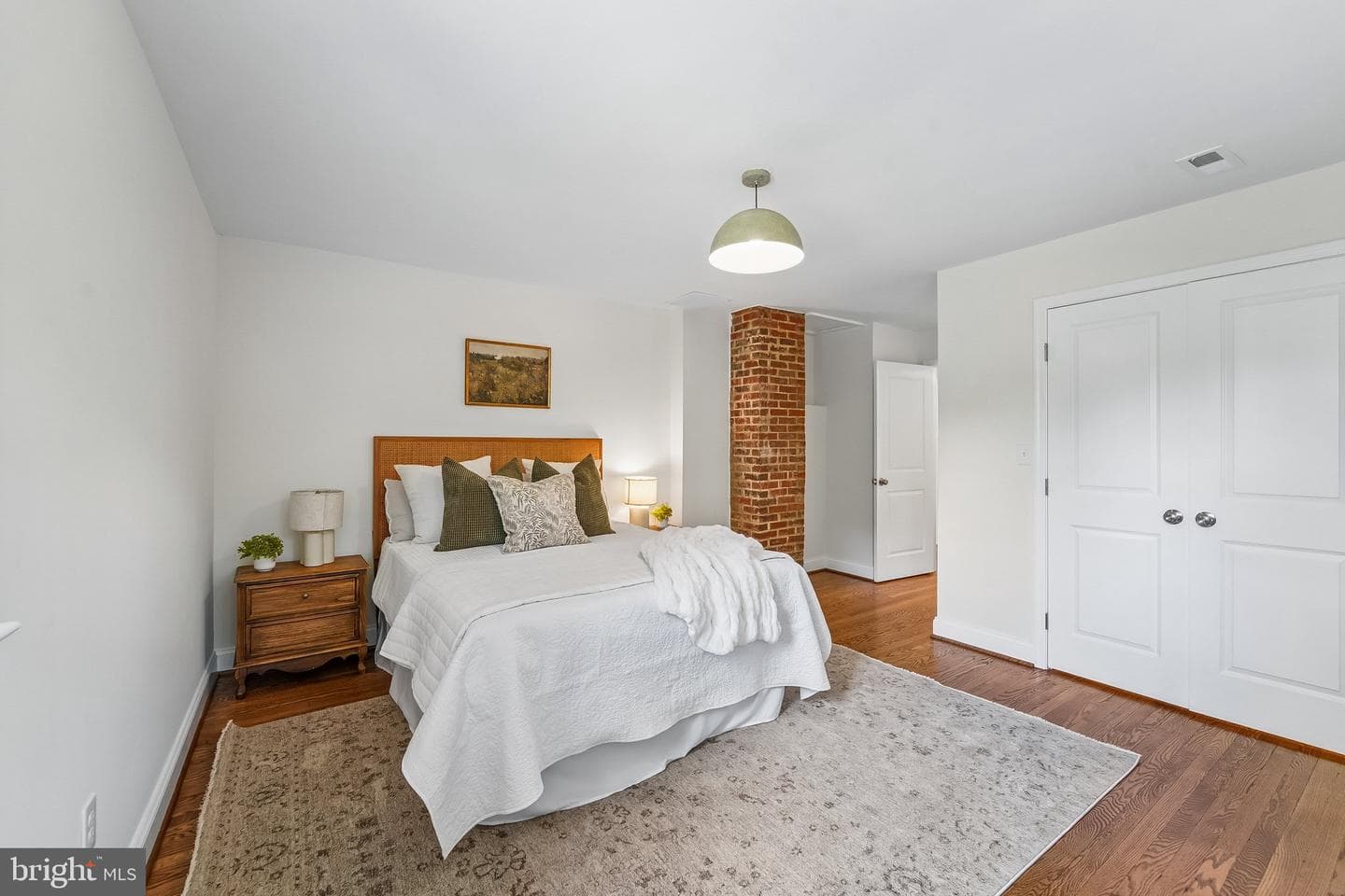 3045 Saint Johns Lane photo 16