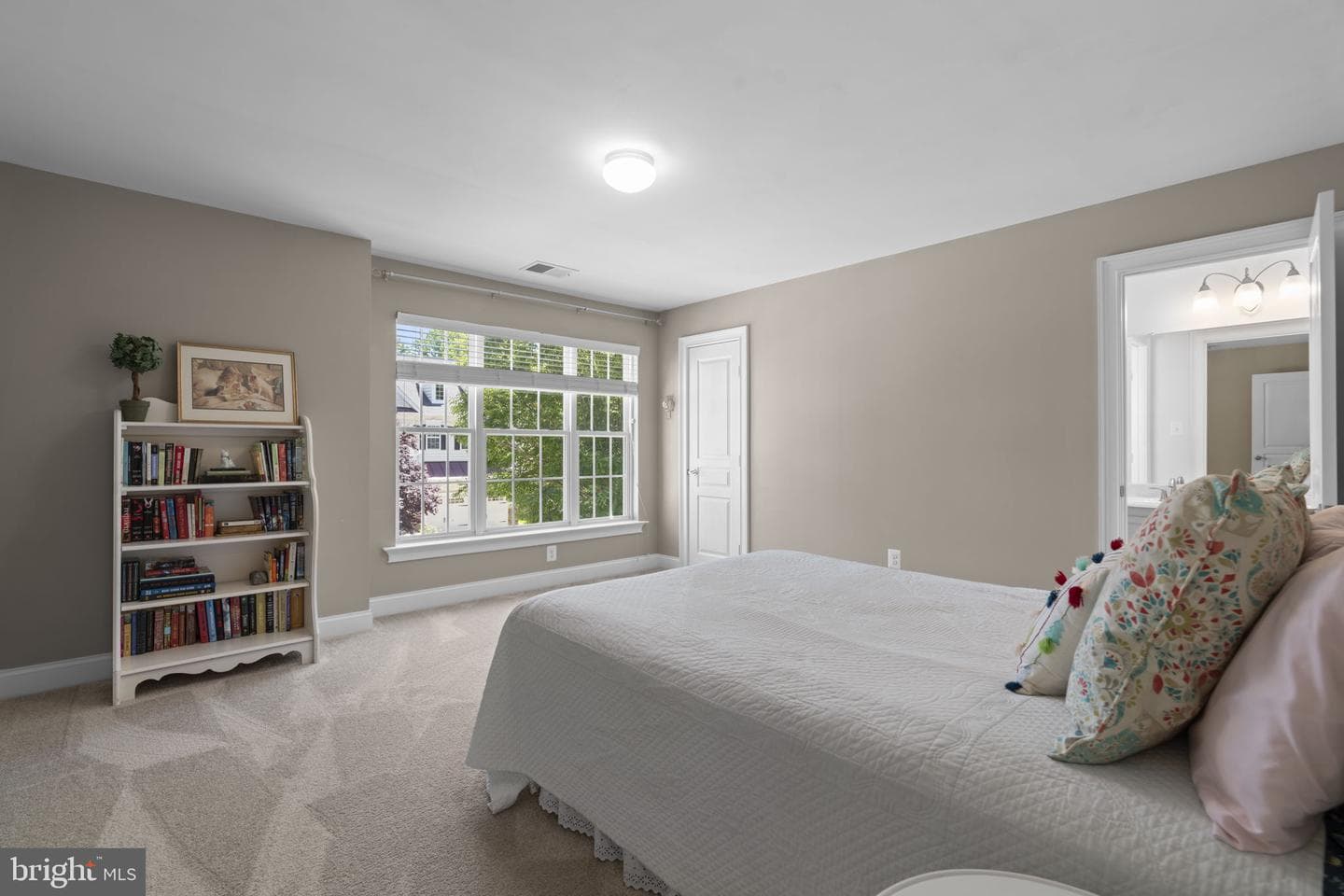 4110 Hogg Court photo 34