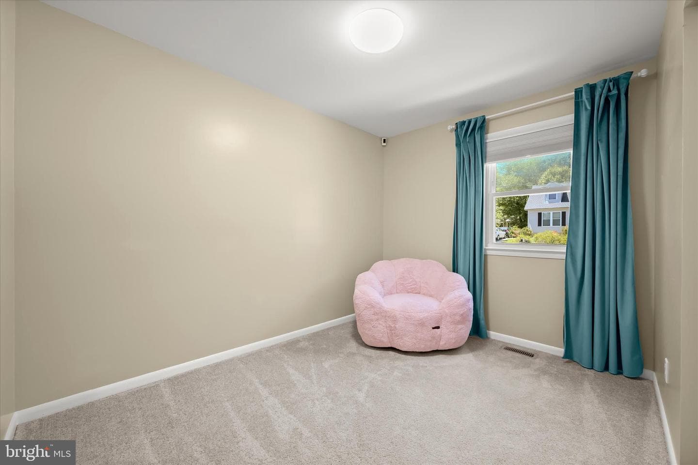 9315 Madison Avenue photo 13