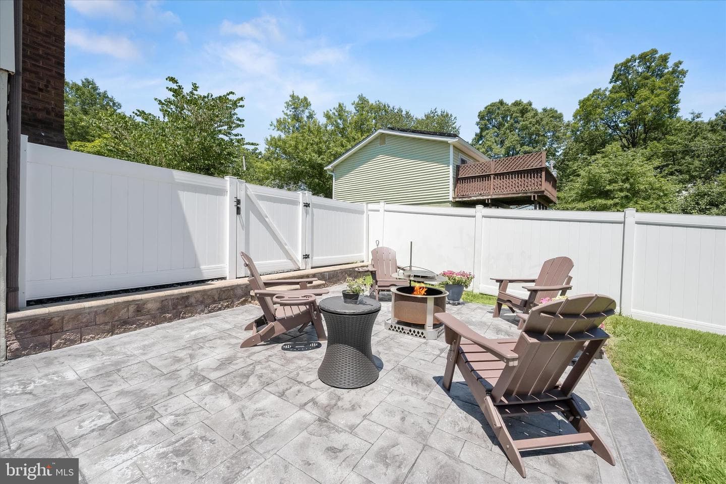 9315 Madison Avenue photo 35