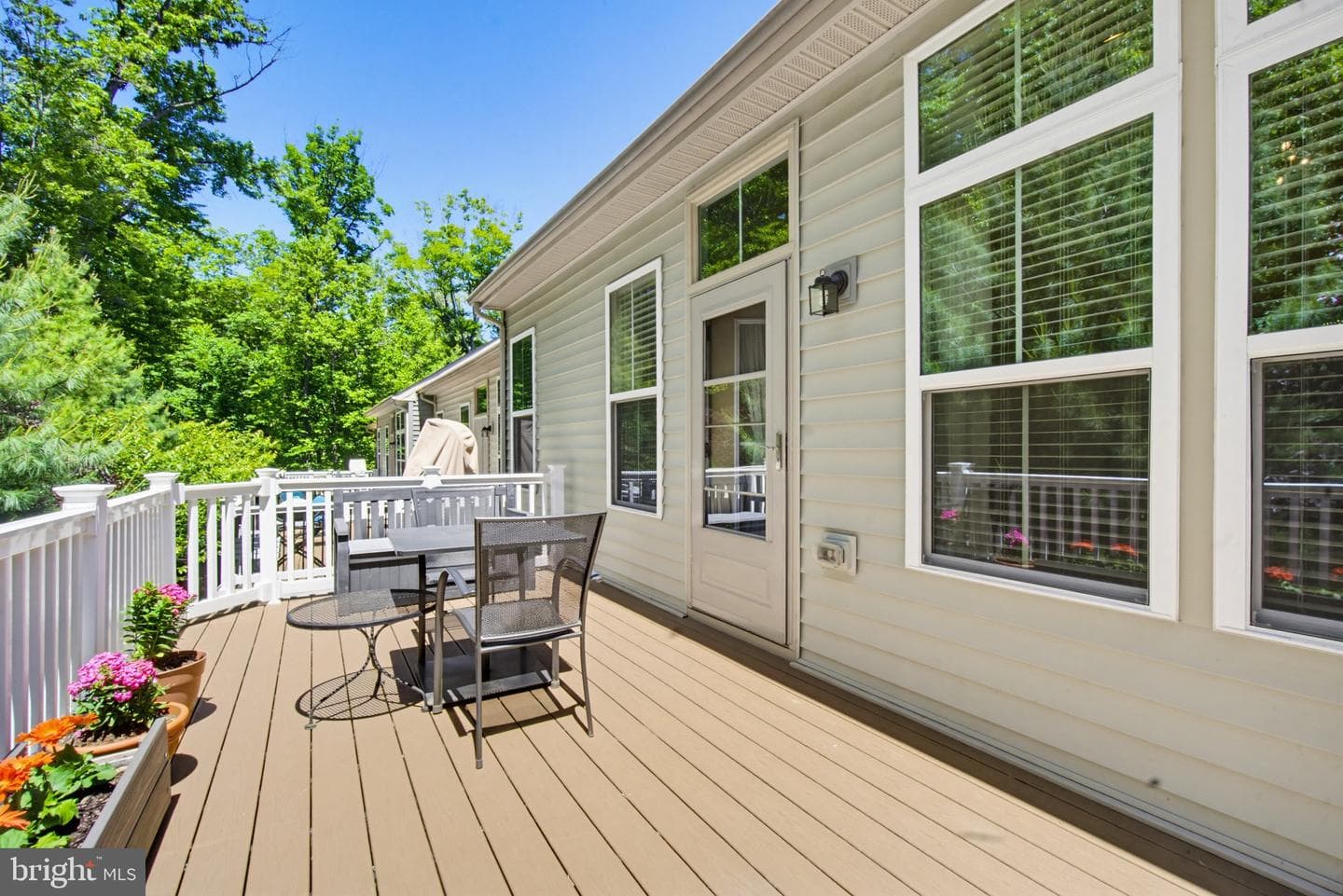 6446 Park Forest Circle photo 42