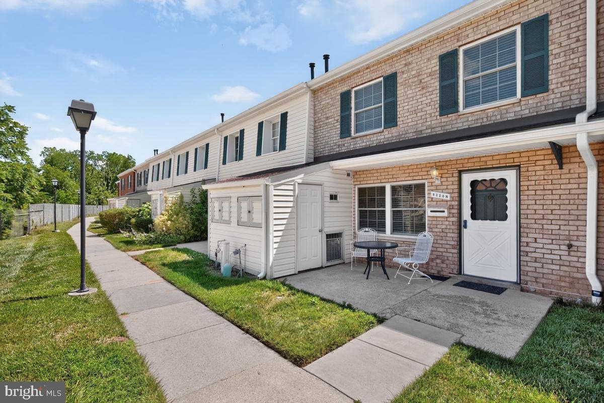 9220 Bridle Path Lane #N, Laurel