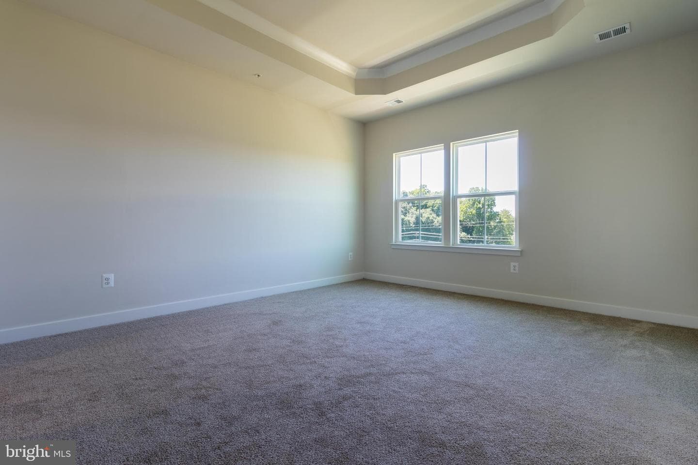 8100 Primrose Lane photo 13