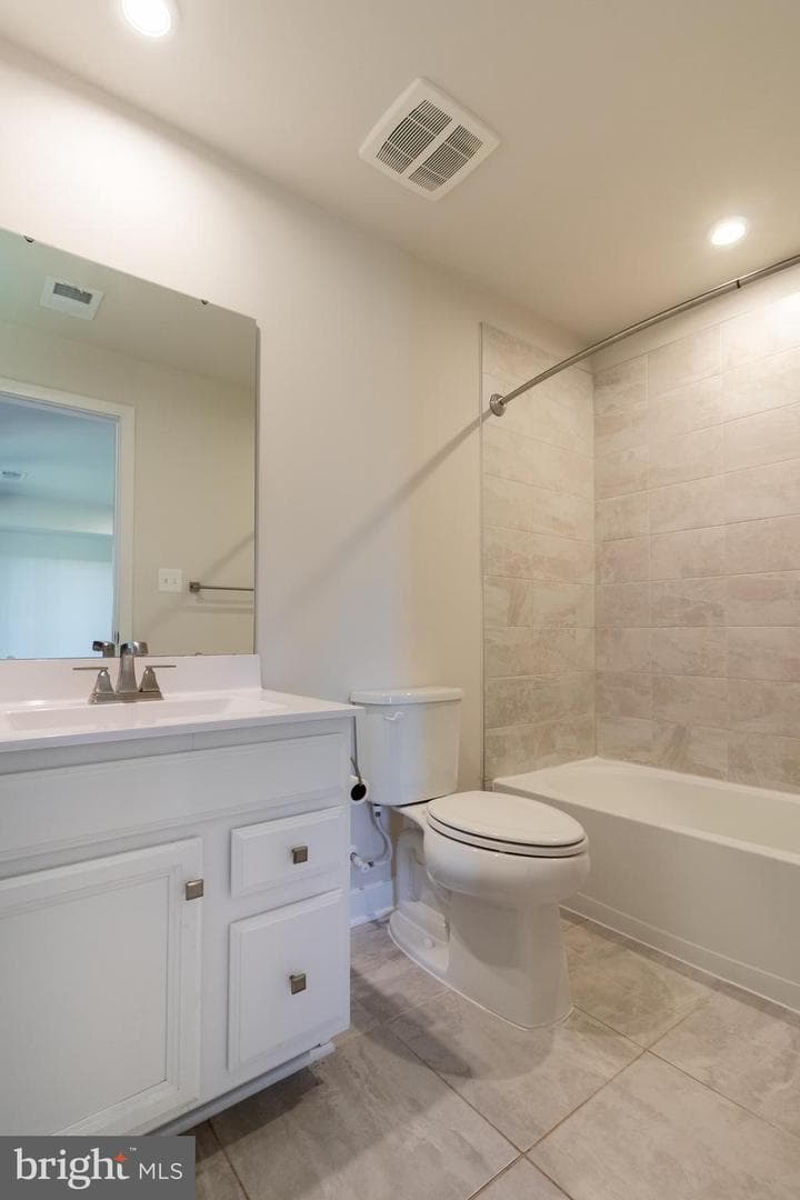 8100 Primrose Lane photo 28