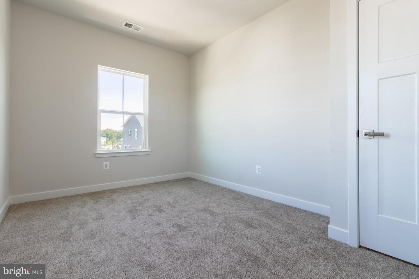 8100 Primrose Lane photo 3