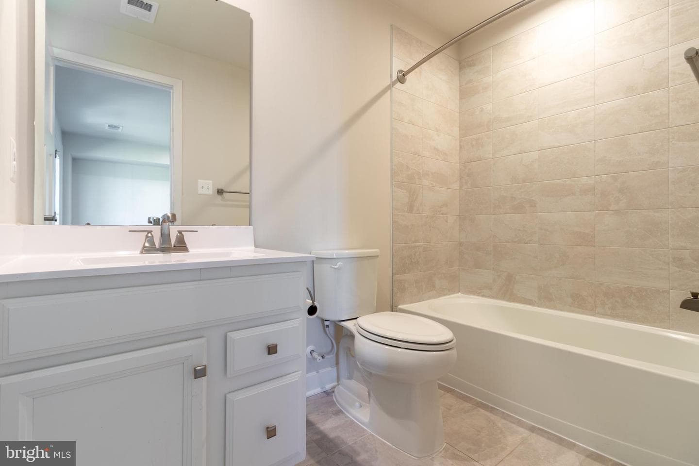 8100 Primrose Lane photo 30