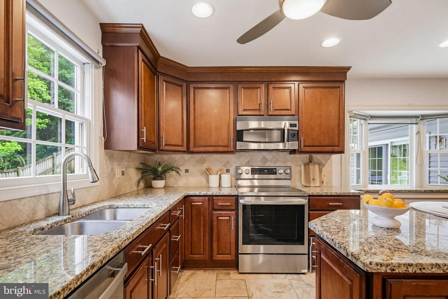 10206 Blandford Way photo 12