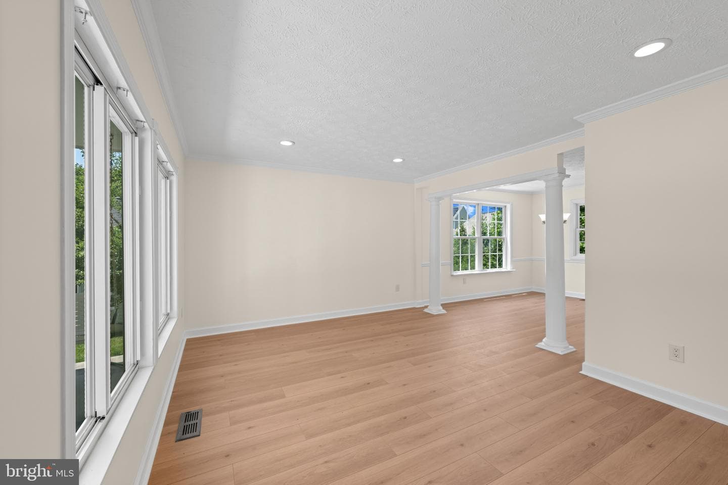 10904 Kathleen Court photo 10