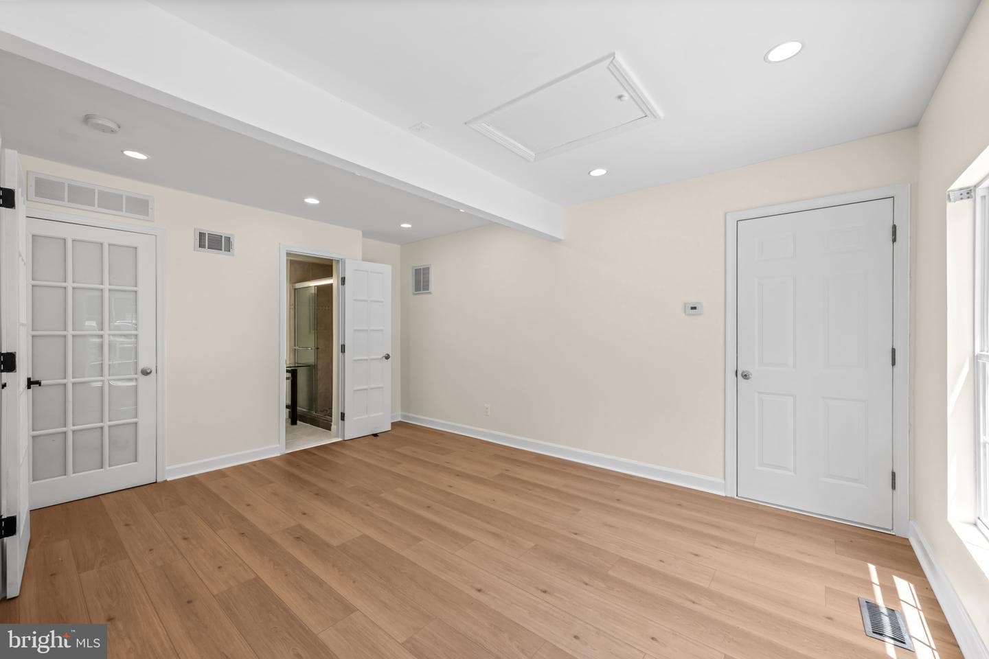 10904 Kathleen Court photo 6
