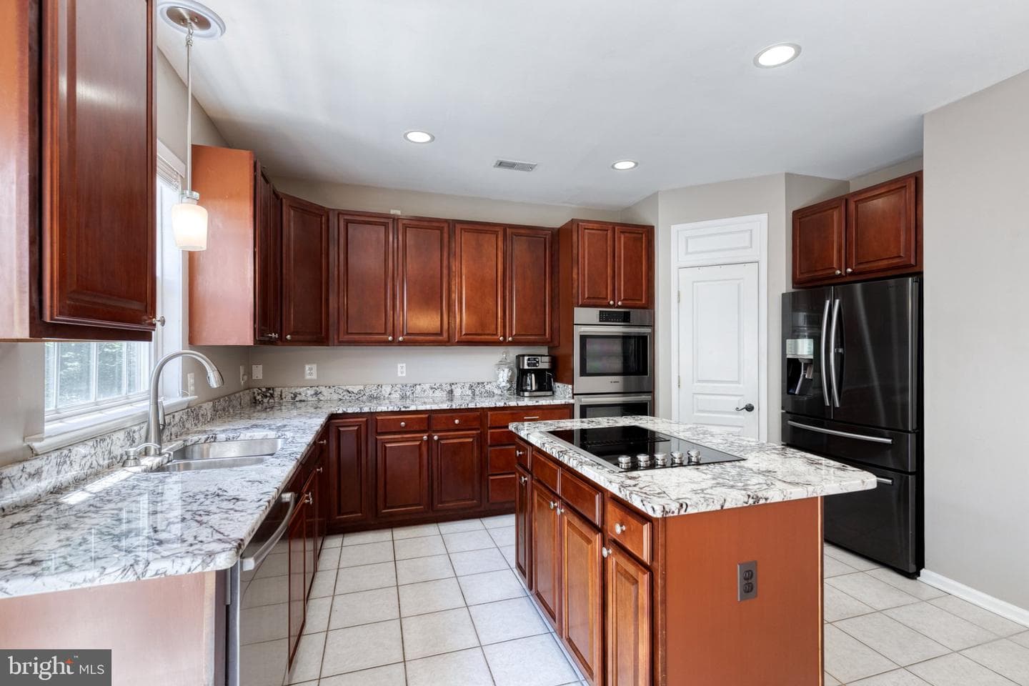 9741 Starling Road photo 14