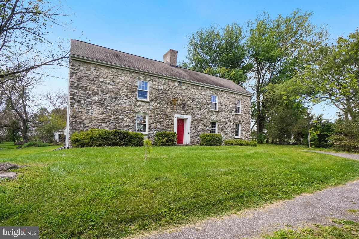 1420 Daisy Road, Woodbine