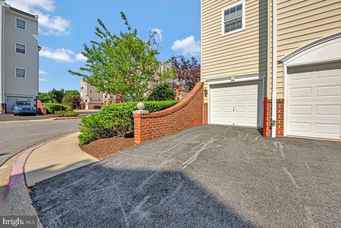 7335 Brookview Road #303 photo 30