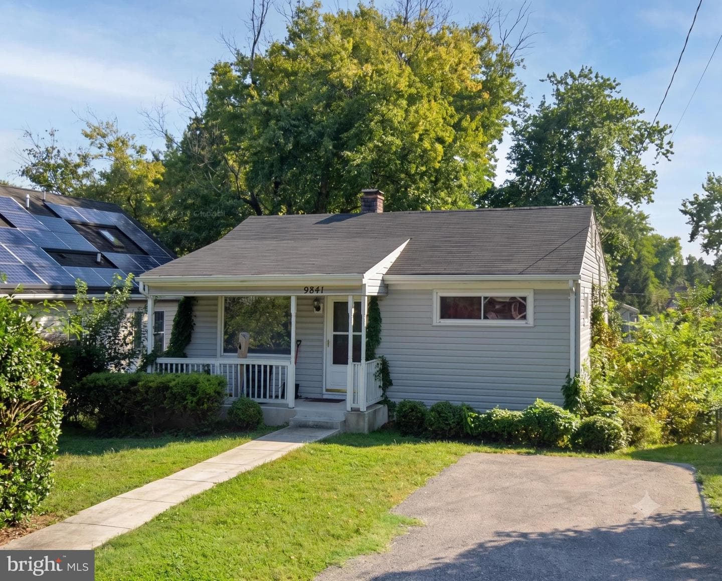 9841 Lyon Avenue photo 1