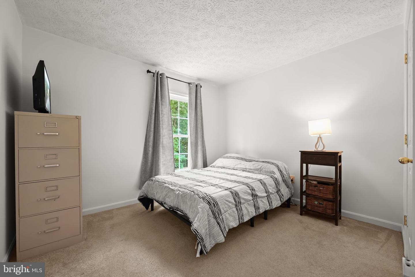 6584 Huntshire Drive photo 22