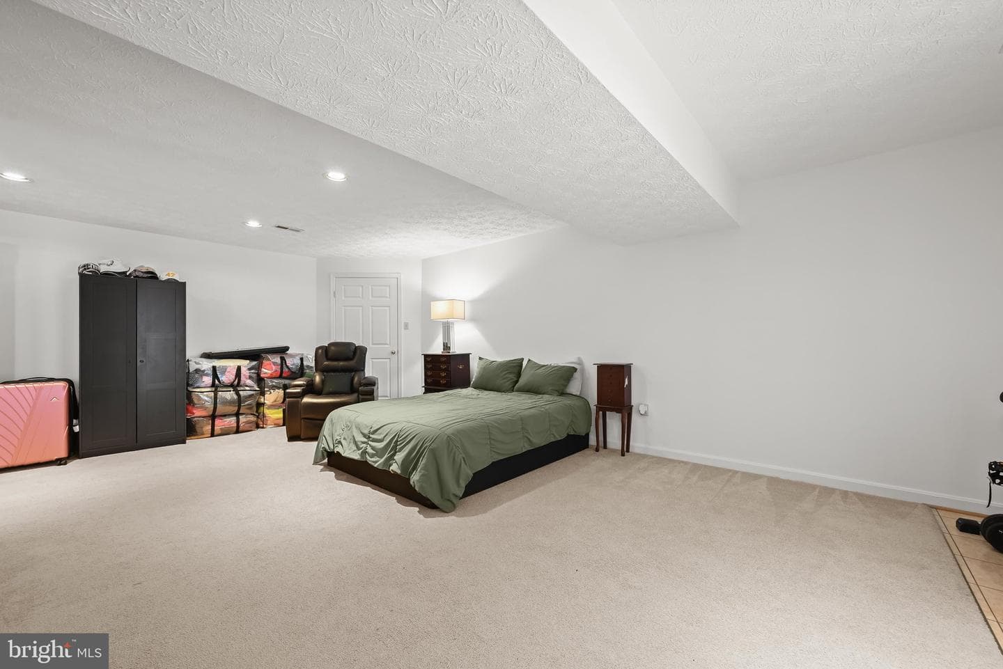 6584 Huntshire Drive photo 27