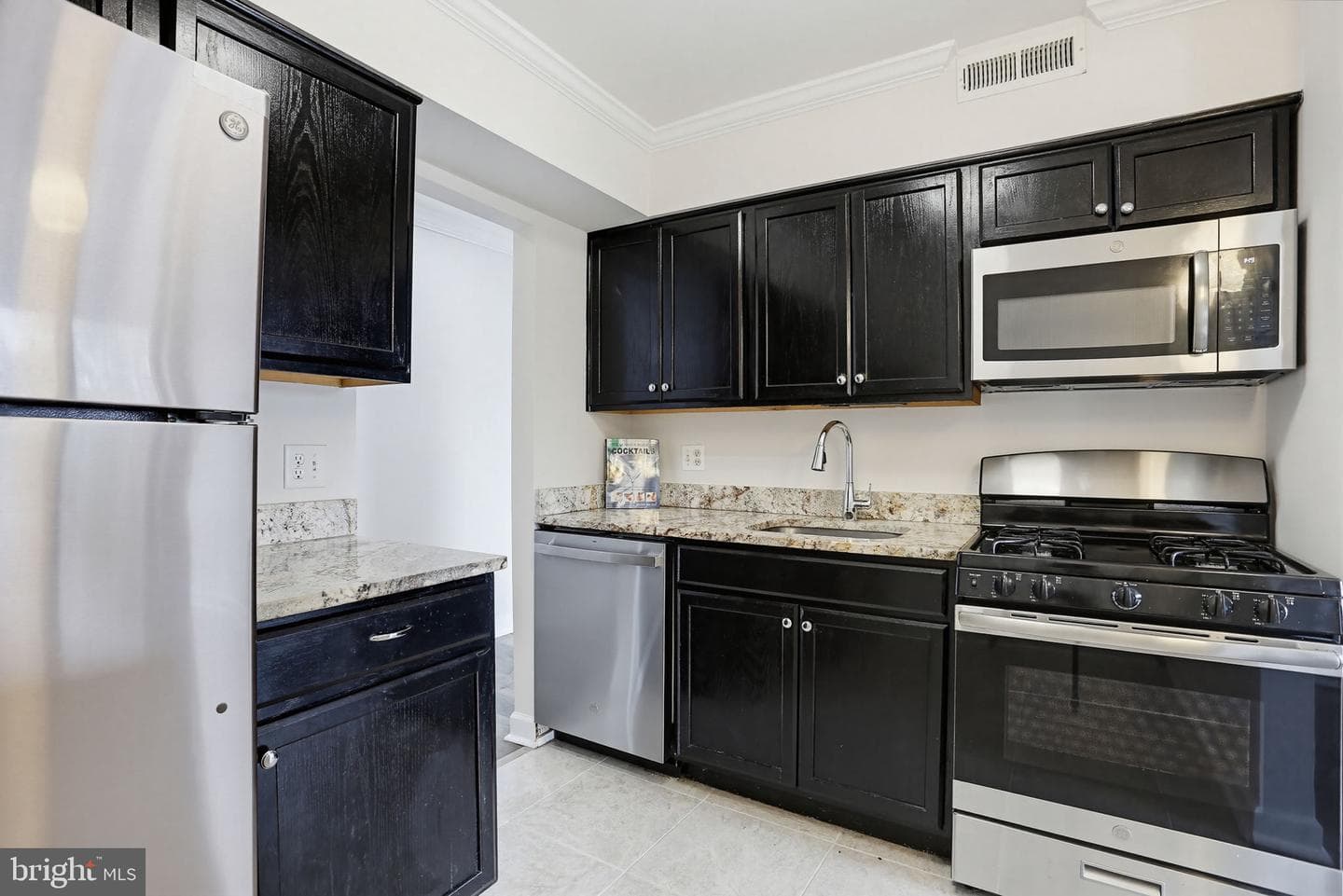 6081 Majors Ln photo 16
