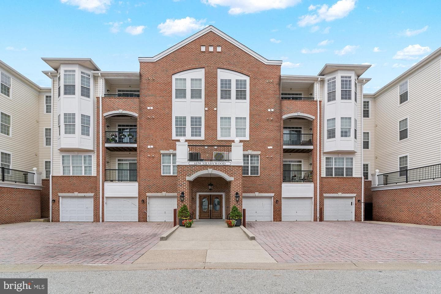 6150 Shadywood Road #403