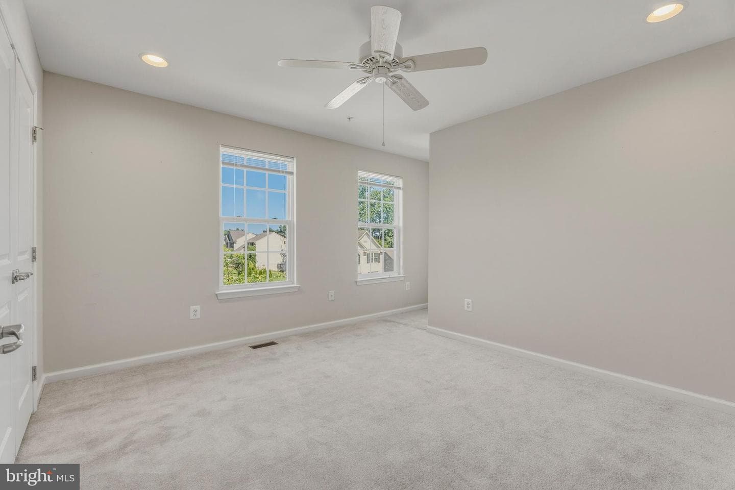 6961 Magnolia Avenue SE photo 25